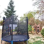 מלון Complex Arges - Garden & Retreat 2*
