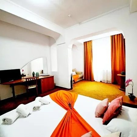 Complex Arges - Garden & Retreat Hotel 2*