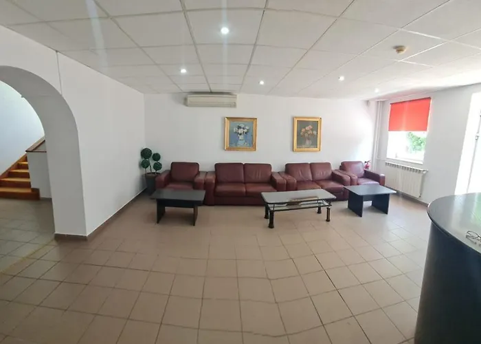 Hotel Complex Arges - Garden & Retreat 2*