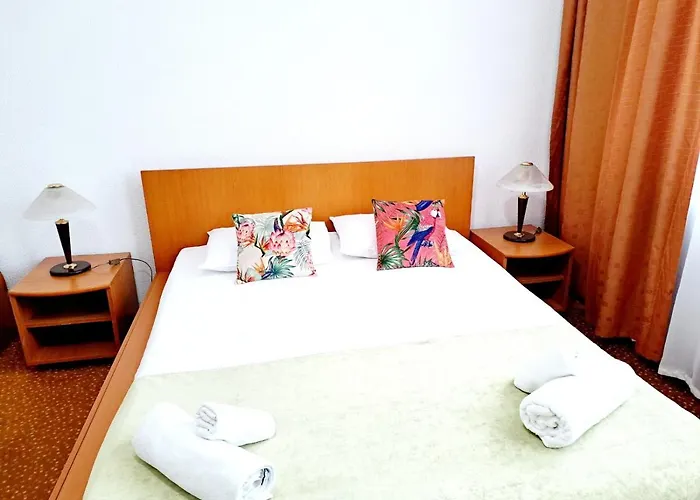 Complex Arges - Garden & Retreat Hotel 2*