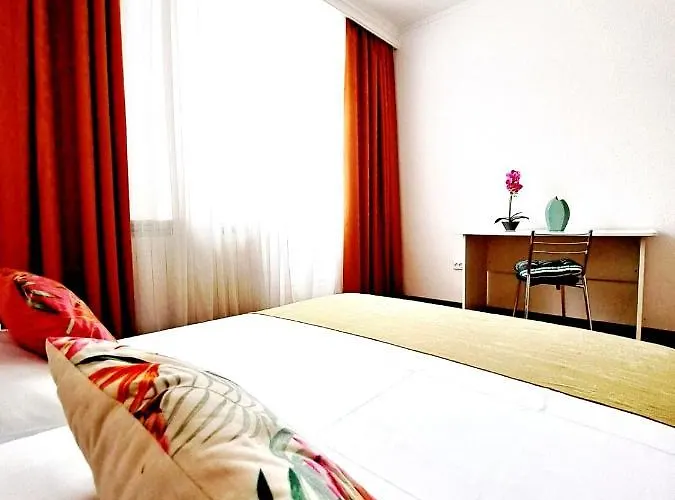 Hotel Complex Arges - Garden & Retreat