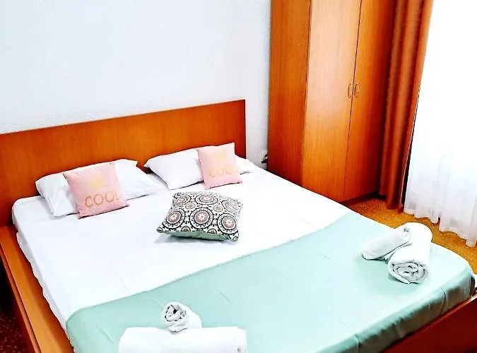 Complex Arges - Garden & Retreat 2*