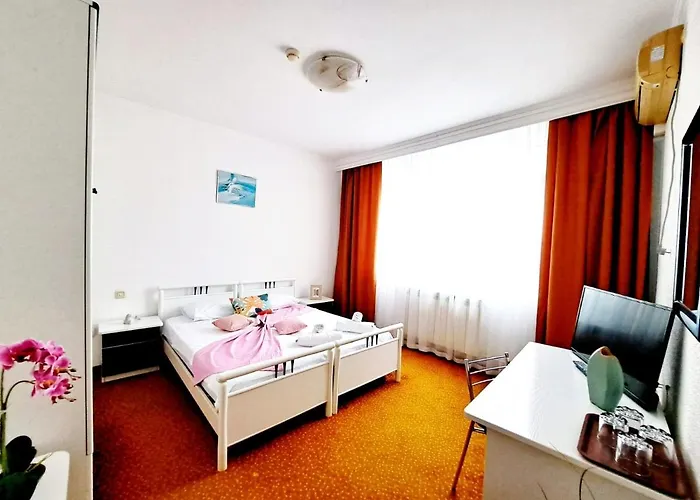 Complex Arges - Garden & Retreat Hotel 2*