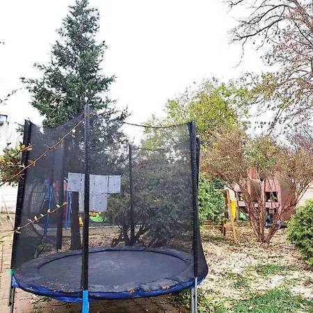 מלון Complex Arges - Garden & Retreat 2*