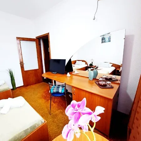 Hotel Complex Arges - Garden & Retreat