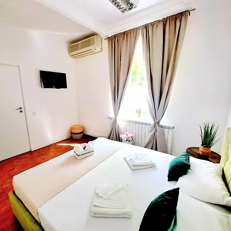 Complex Arges - Garden & Retreat