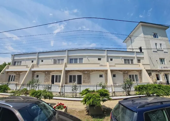 Complex Arges - Garden & Retreat