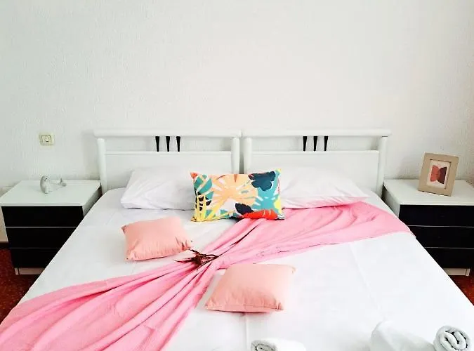 Complex Arges - Garden & Retreat Hotel 2*